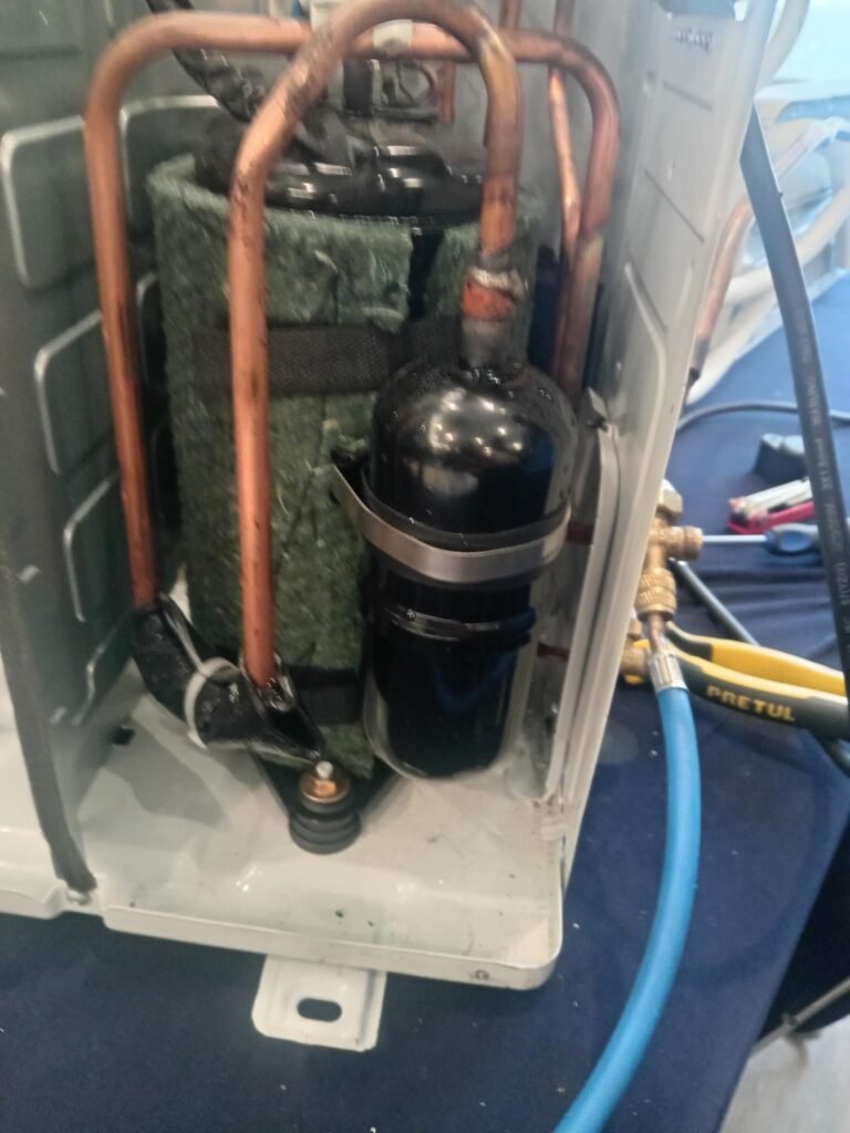 SERVICIO DE MANTENIMIENTO EN AIRE ACONDICIONADO POR CIVERC EN PUEBLA